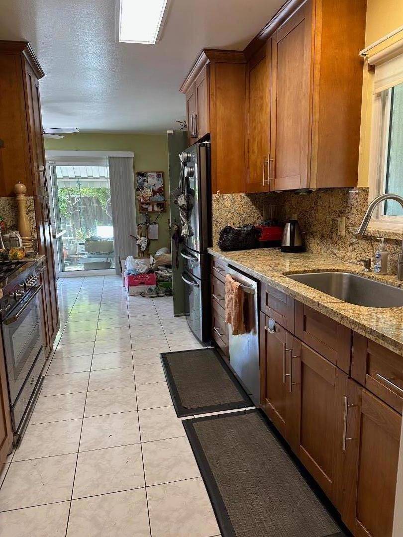 Sunnyvale, CA 94087,1014 W Homestead RD