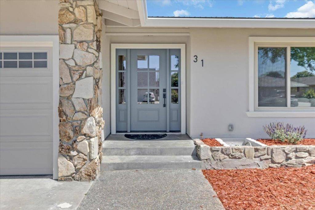 Salinas, CA 93901,31 La Mirada CT