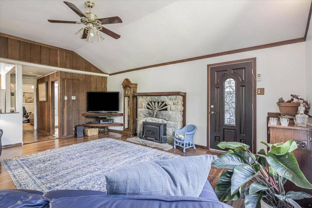 Brookdale, CA 95007,1045 Forest WAY