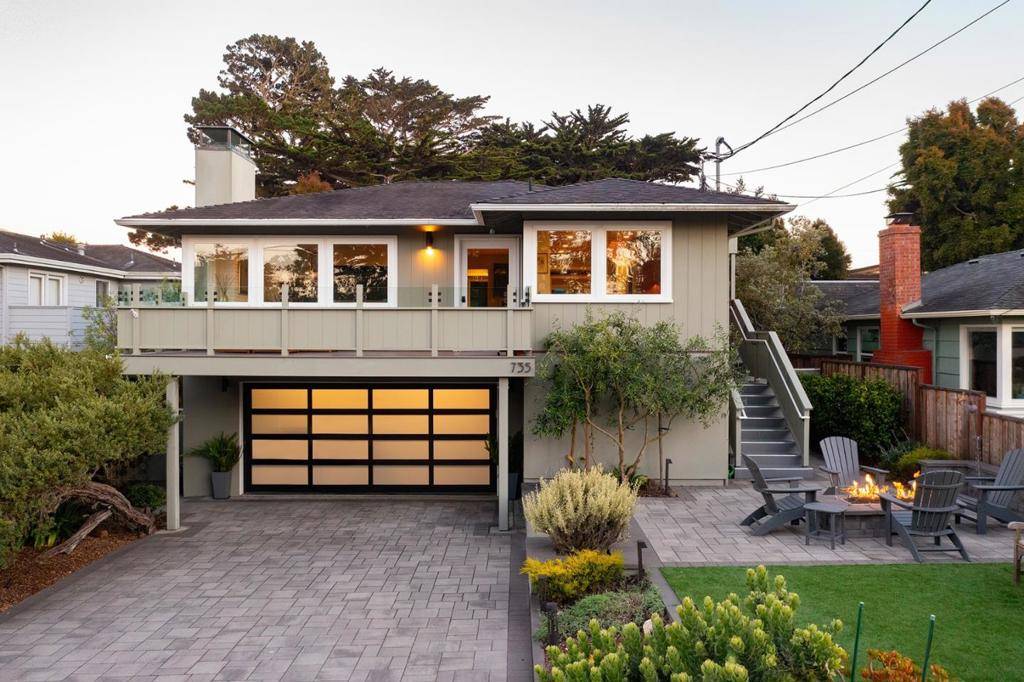 Pacific Grove, CA 93950,735 Bayview AVE