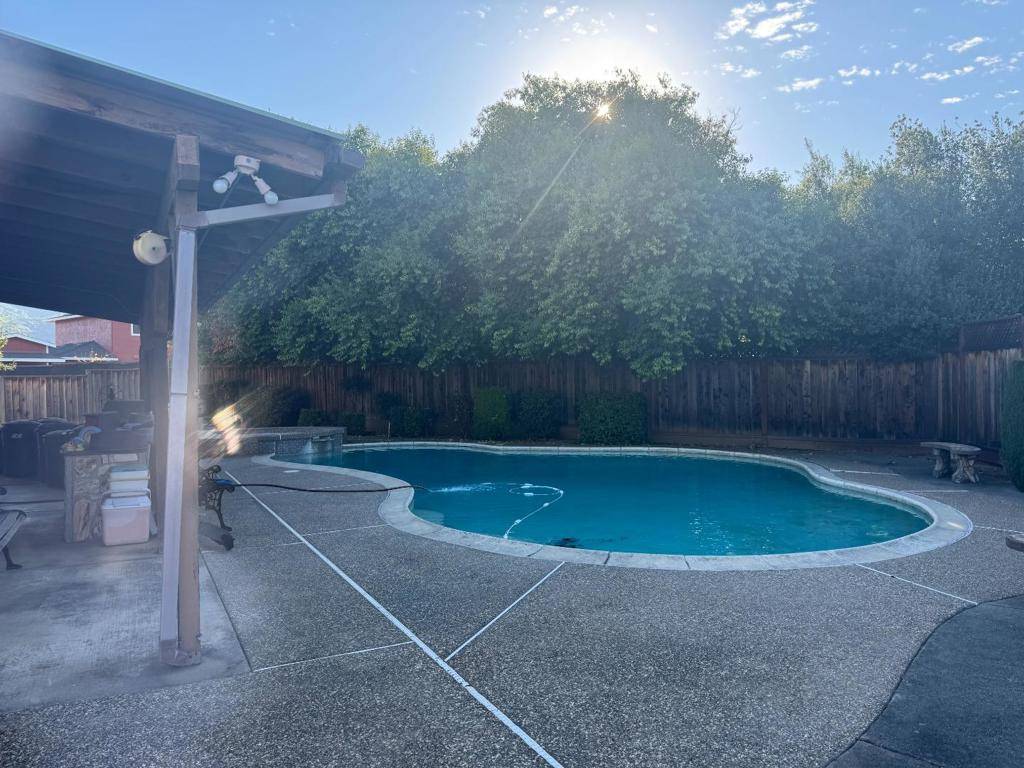 Gilroy, CA 95020,7245 Trenton PL