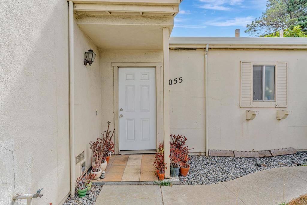 Salinas, CA 93907,1055 Howe CIR