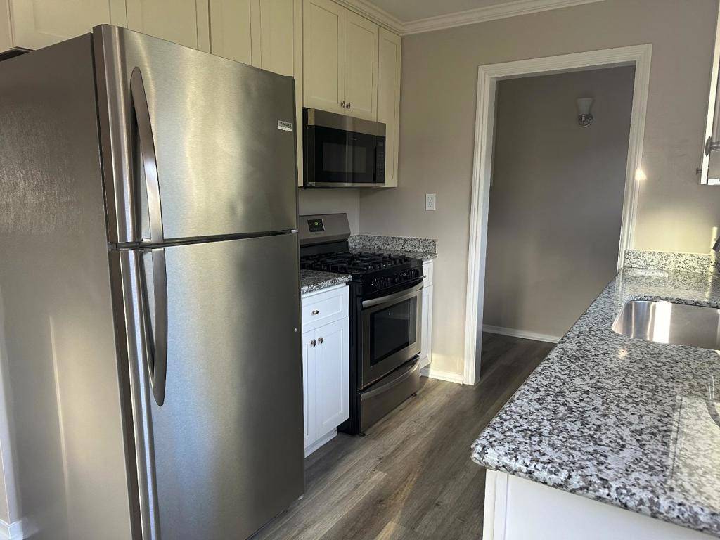 Pacific Grove, CA 93950,700 Rosemont AVE