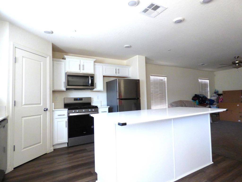 Madera, CA 93637,510 Perkins RD