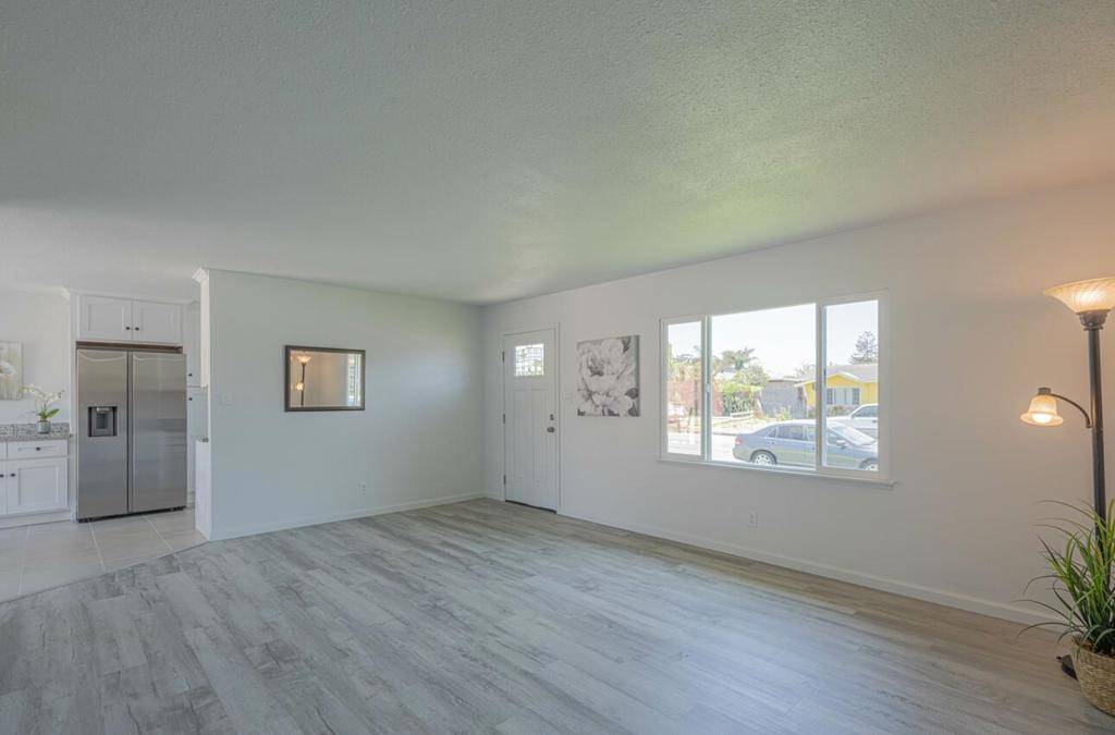 Salinas, CA 93906,1731 Pescadero DR