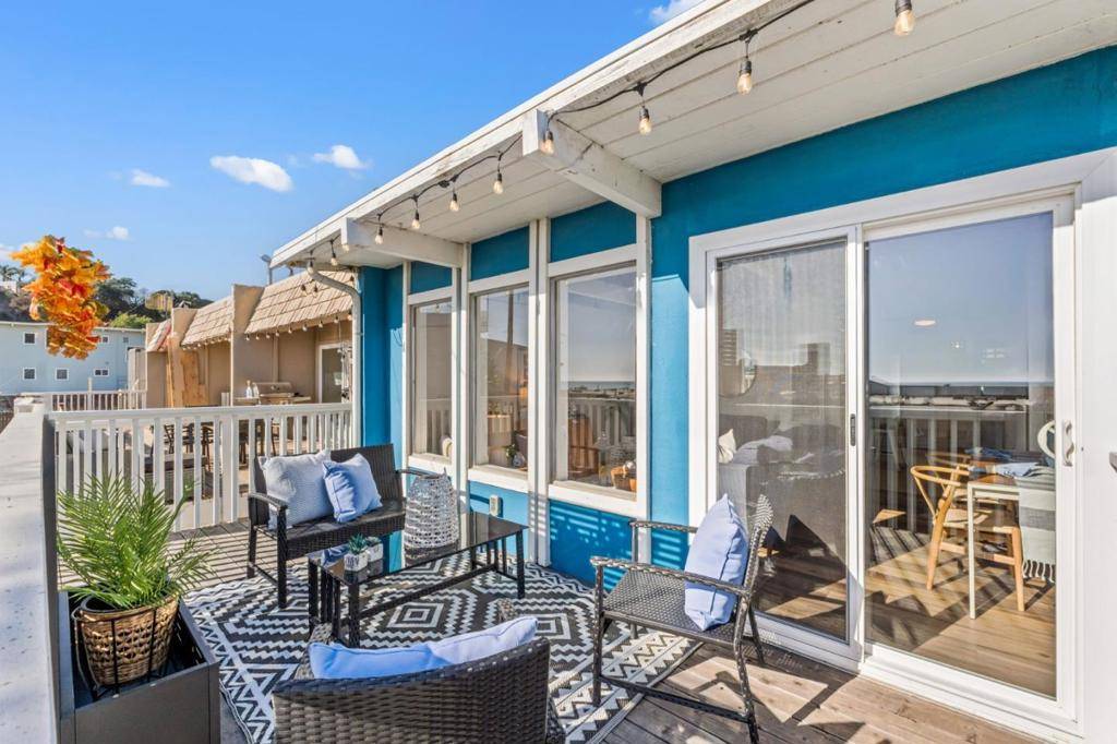 Aptos, CA 95003,118 Marina AVE