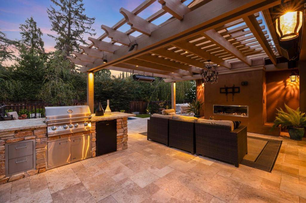 Los Gatos, CA 95030,115 Yosemite WAY