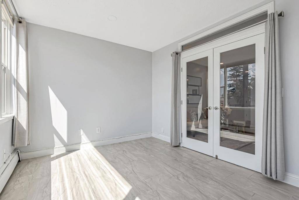 Berkeley, CA 94704,2601 College AVE #208