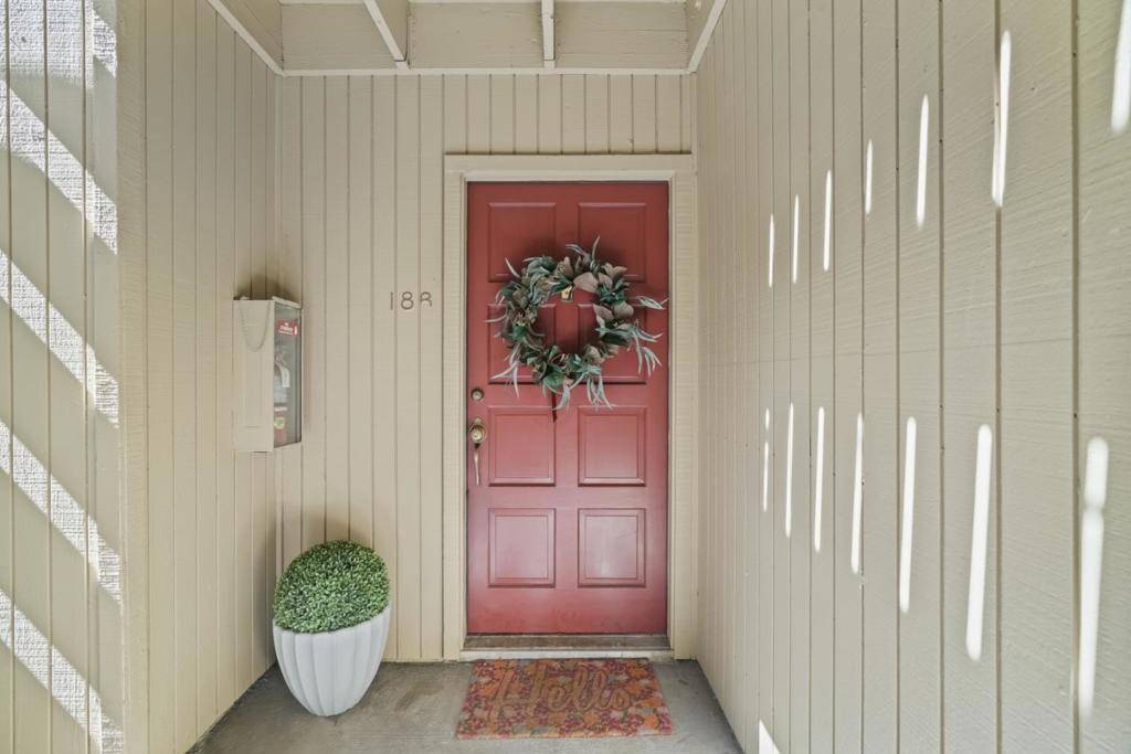 Mountain View, CA 94043,505 Cypress Point DR #186