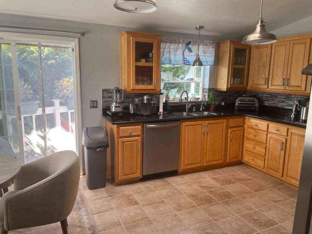 Sunnyvale, CA 94089,1225 Vienna DR