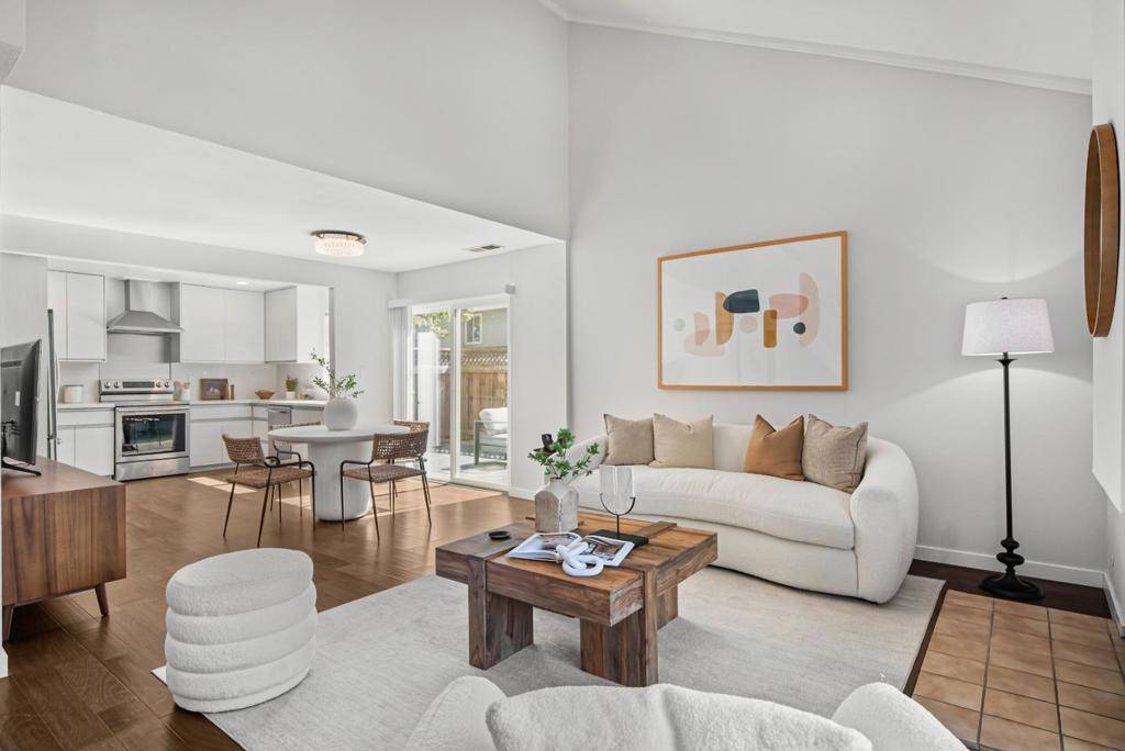 Foster City, CA 94404,851 Peary LN