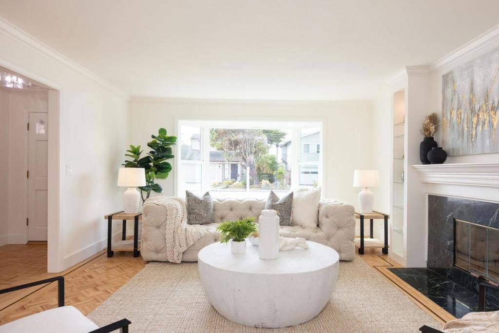 Half Moon Bay, CA 94019,371 Granelli AVE