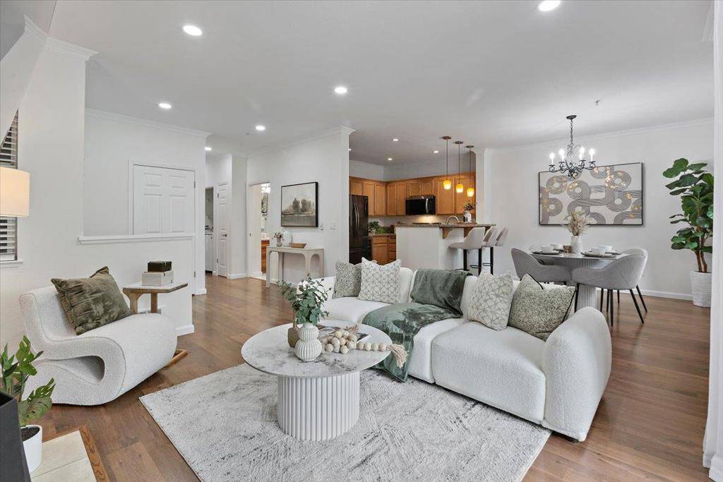 Sunnyvale, CA 94085,250 Santa Fe TER #128