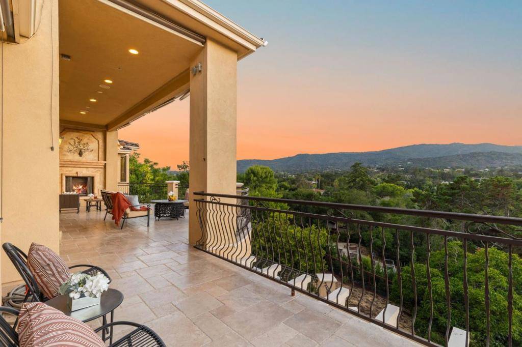 Los Altos, CA 94024,24570 Ruth Lee CT