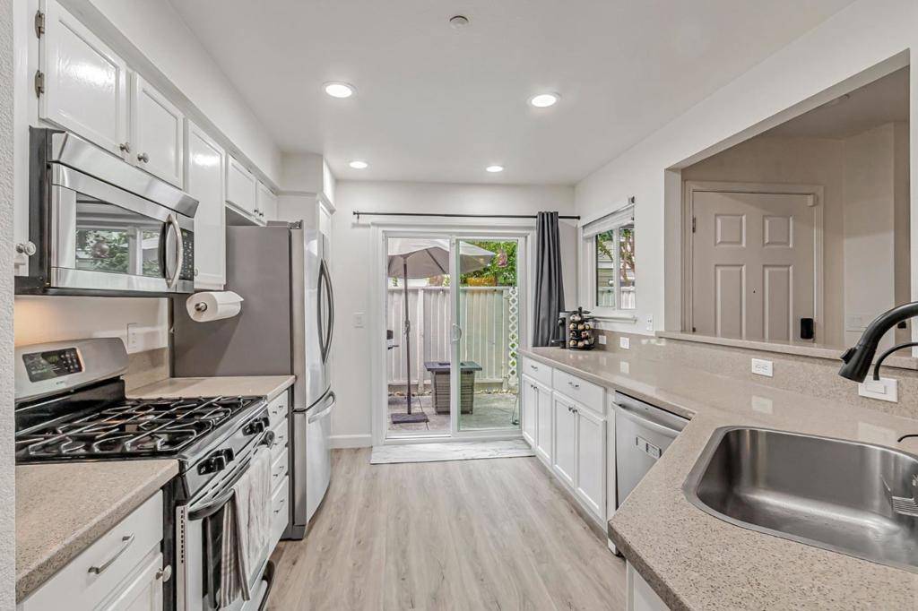 San Jose, CA 95119,6225 Barb Werner LN