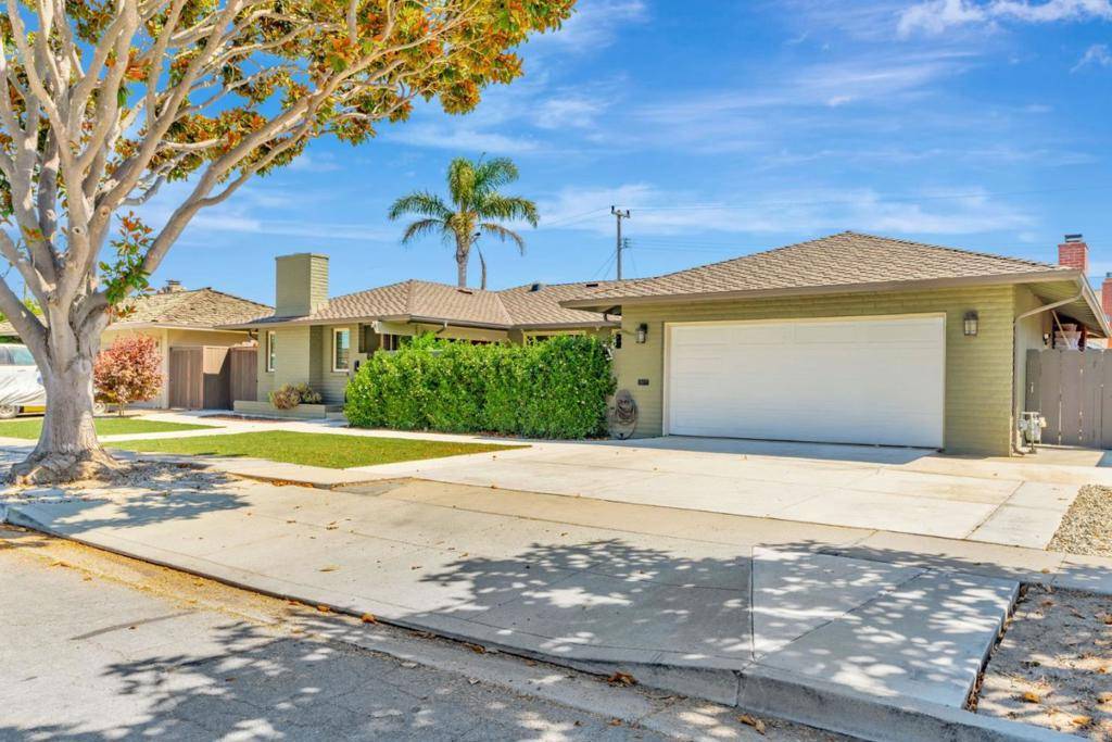 Salinas, CA 93901,1231 La Mirada DR
