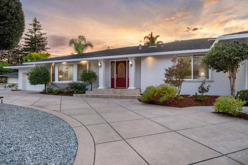 Saratoga, CA 95070,13001 Anza DR