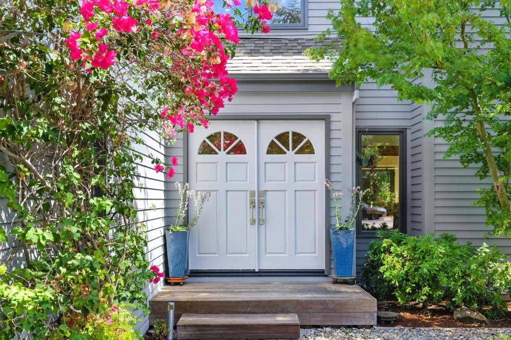 Palo Alto, CA 94306,715 Matadero AVE