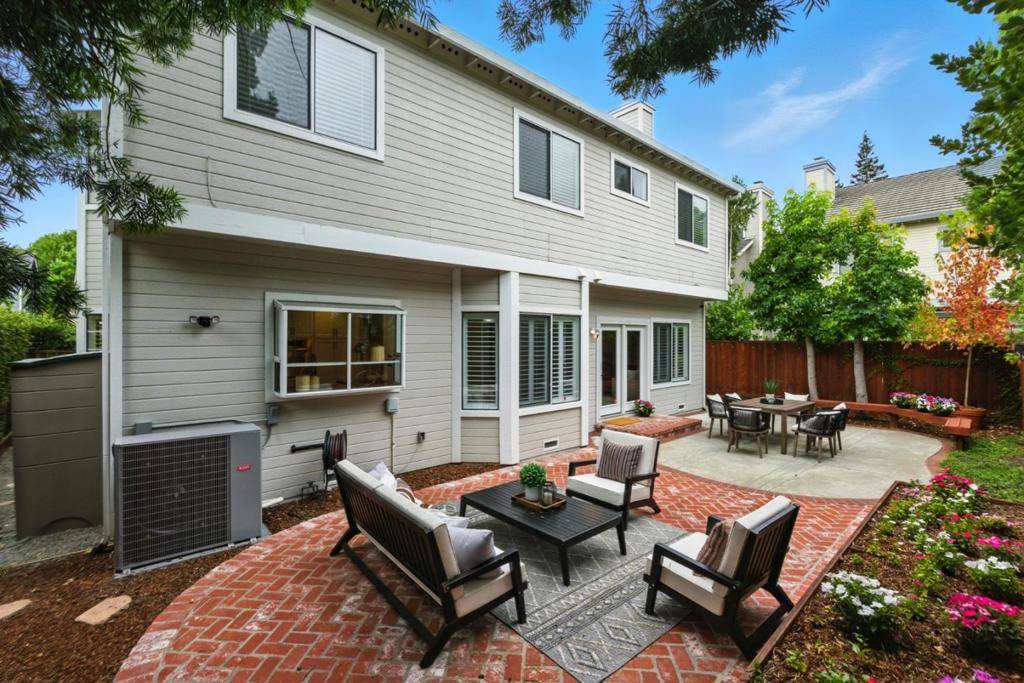 Redwood City, CA 94061,401 Wembley CT