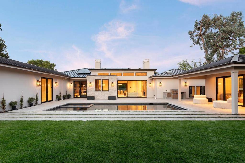 Hillsborough, CA 94010,55 Del Monte DR