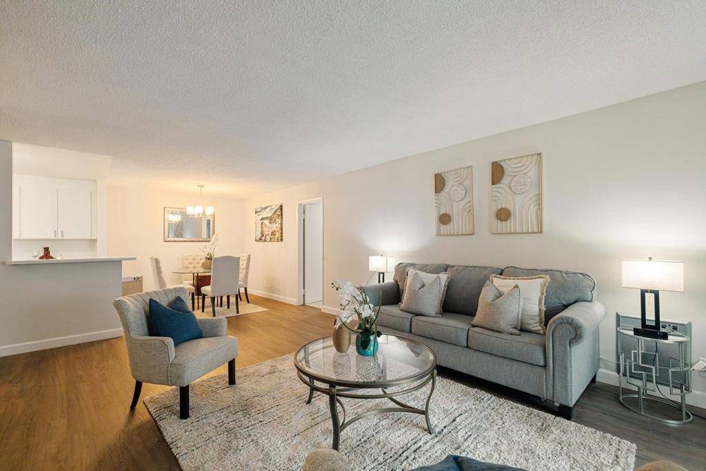 Daly City, CA 94015,302 Philip DR #109