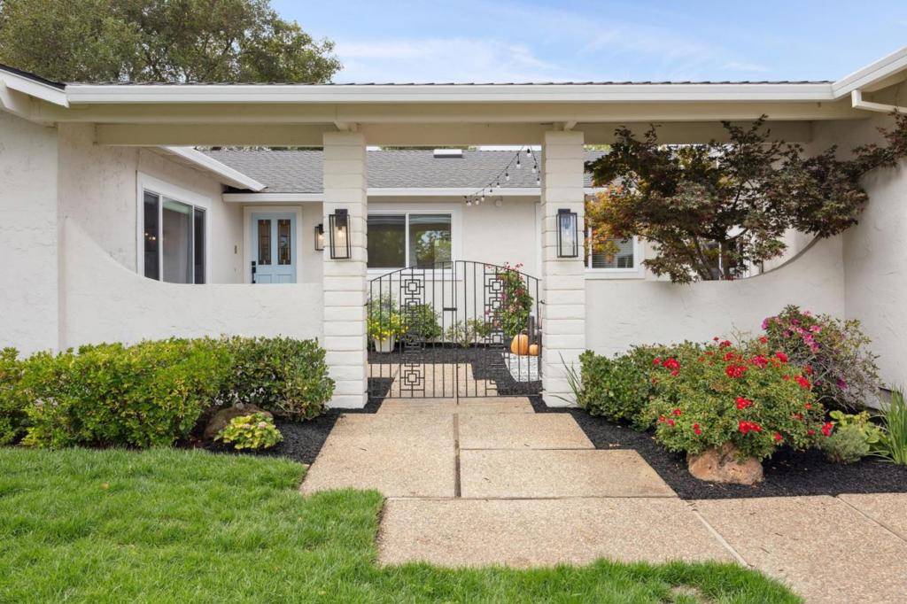Saratoga, CA 95070,13755 Dolphin DR