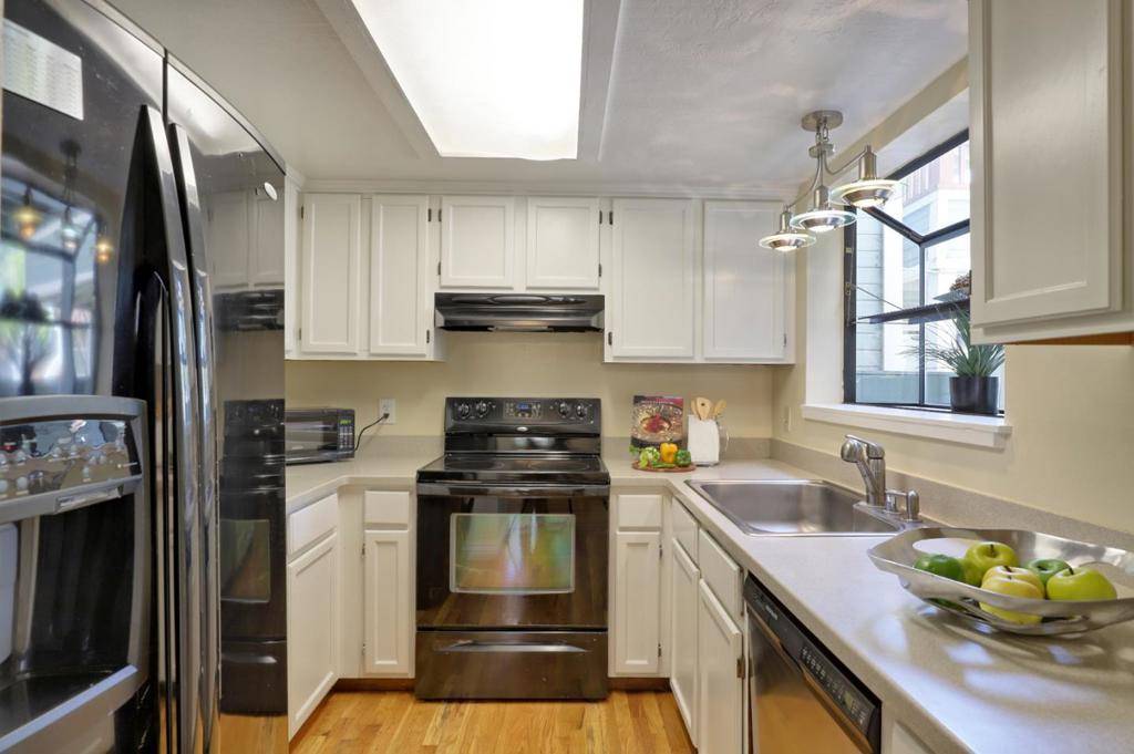 Morgan Hill, CA 95037,17950 Hillwood LN