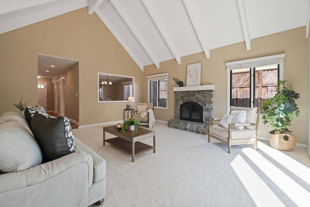 Capitola, CA 95010,4750 Capitola RD