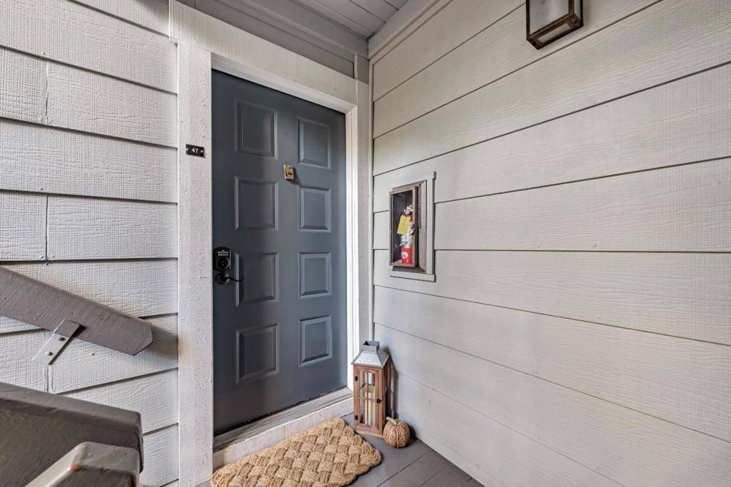 Mountain View, CA 94040,938 Clark AVE #47