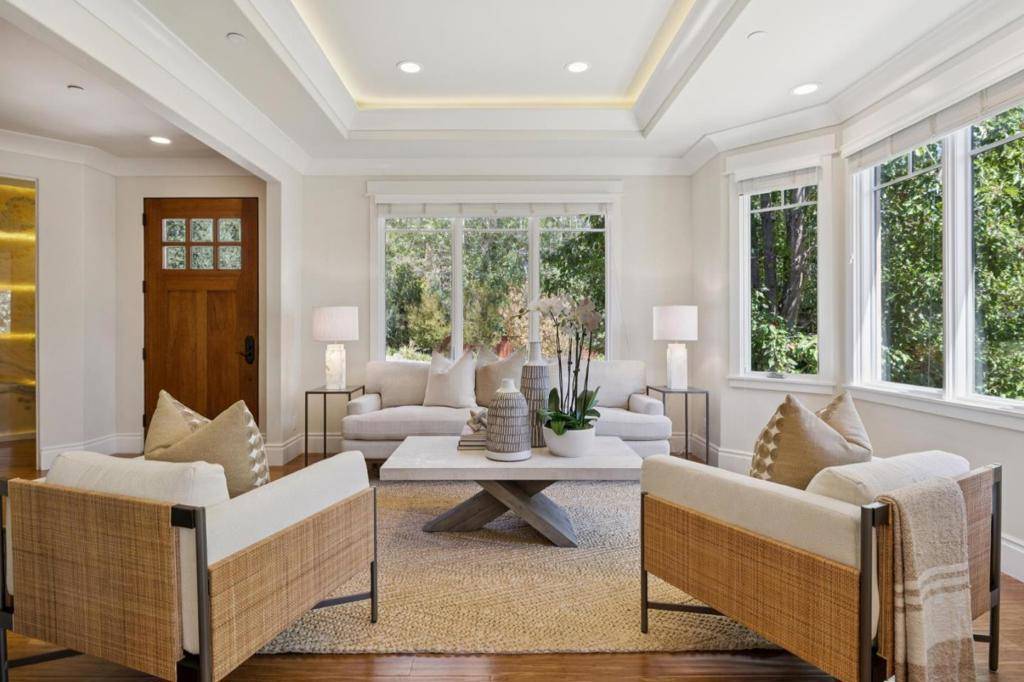 Woodside, CA 94062,750 W California WAY