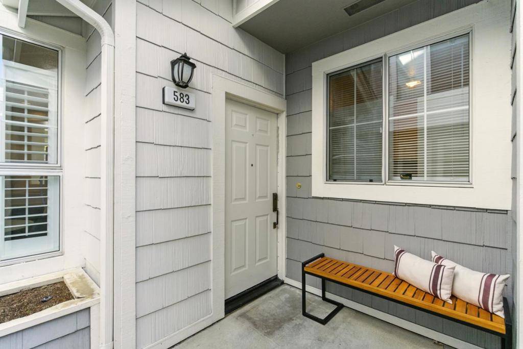 Redwood City, CA 94065,583 Shoal CIR