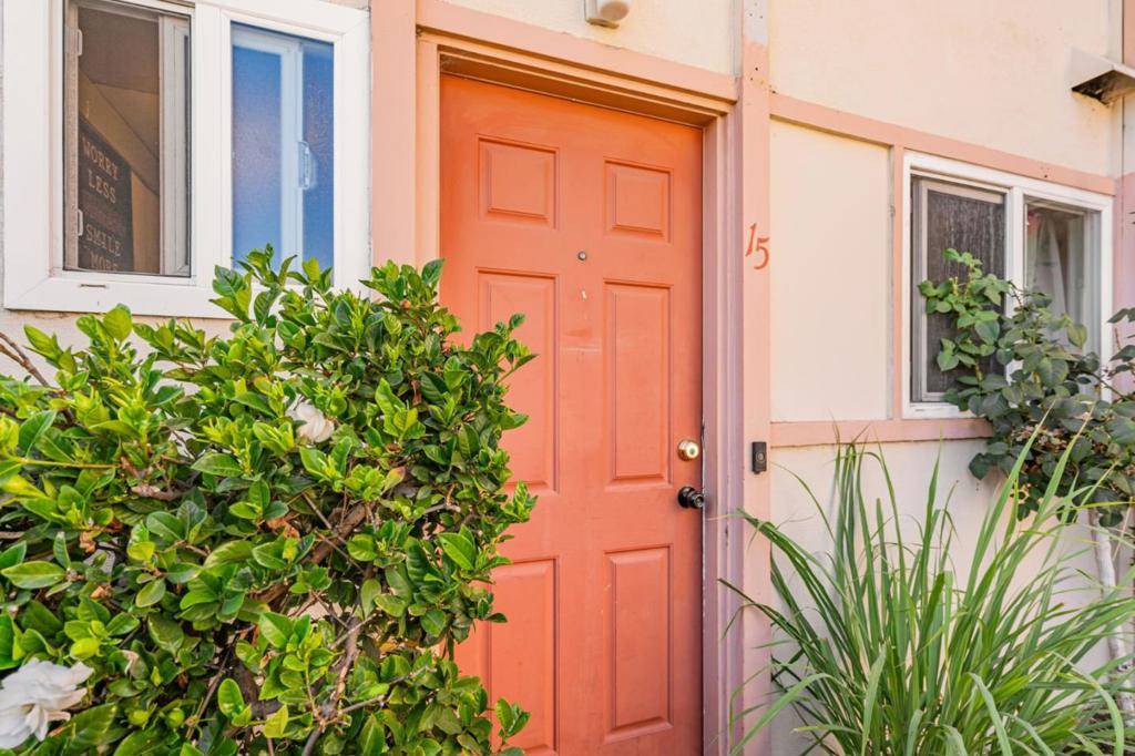 Hayward, CA 94544,27505 Tampa Ave #15