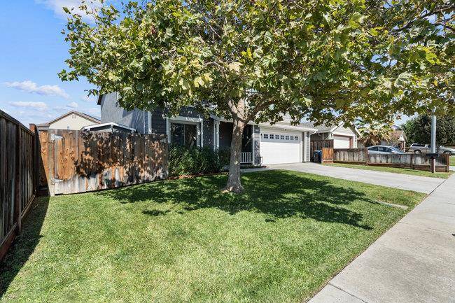 Hollister, CA 95023,2421 Valley View RD