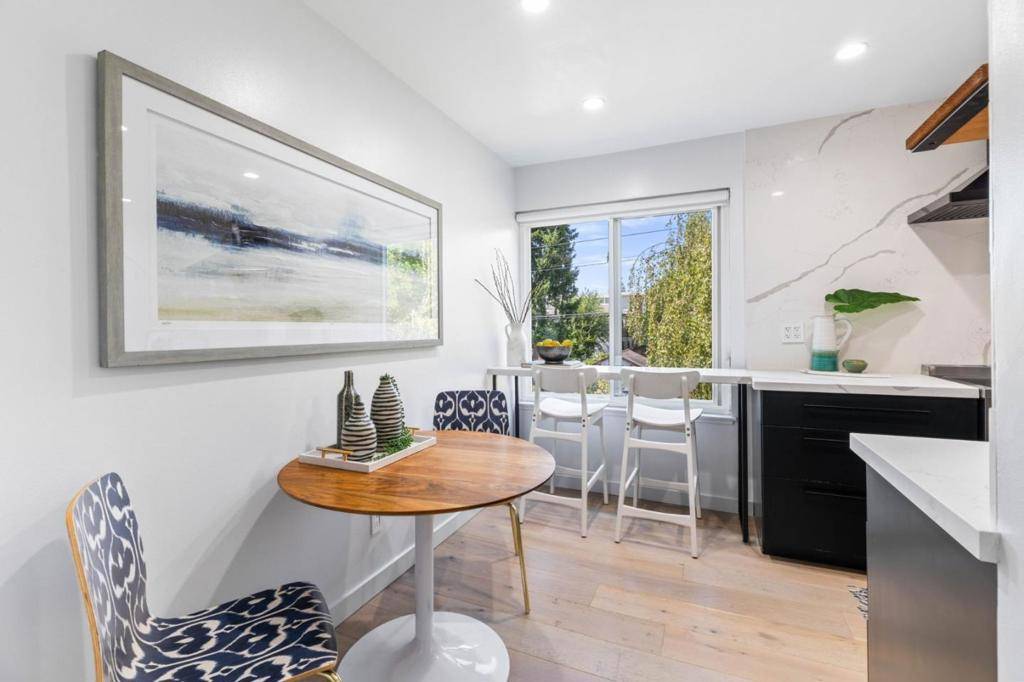 Redwood City, CA 94062,55 Claremont AVE #301