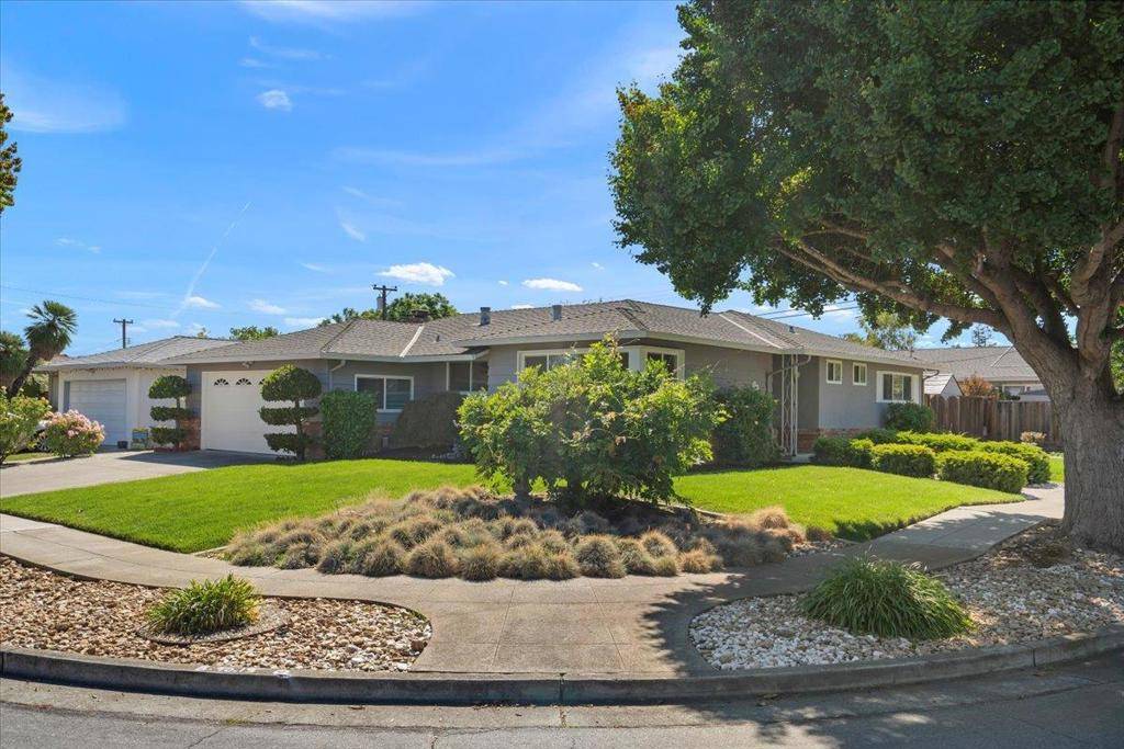 San Jose, CA 95129,810 Raintree DR