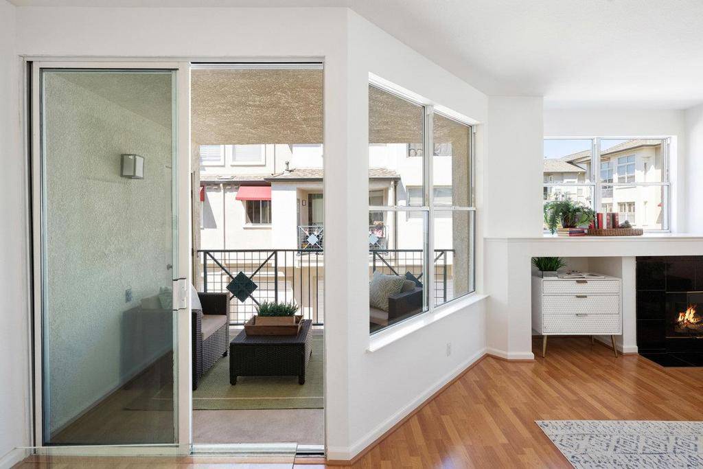 Redwood City, CA 94065,700 Baltic CIR #732