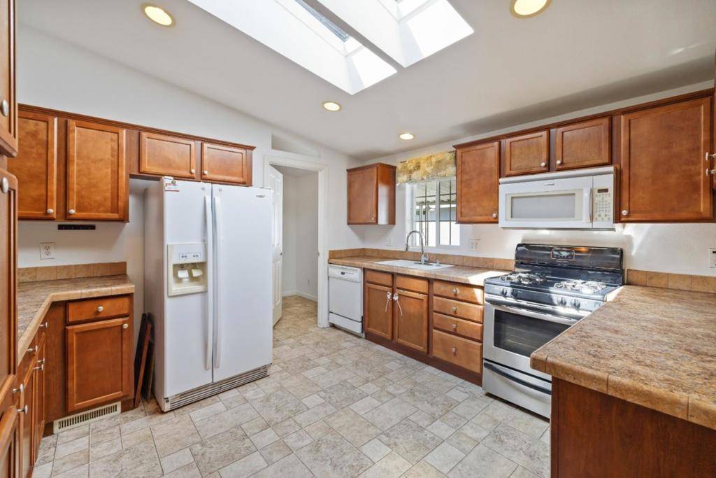 Scotts Valley, CA 95066,444 Whispering Pines DR