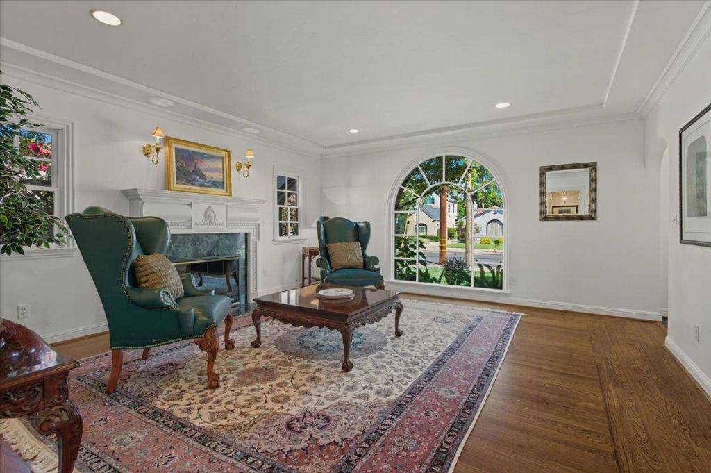 San Jose, CA 95125,883 Riverside DR