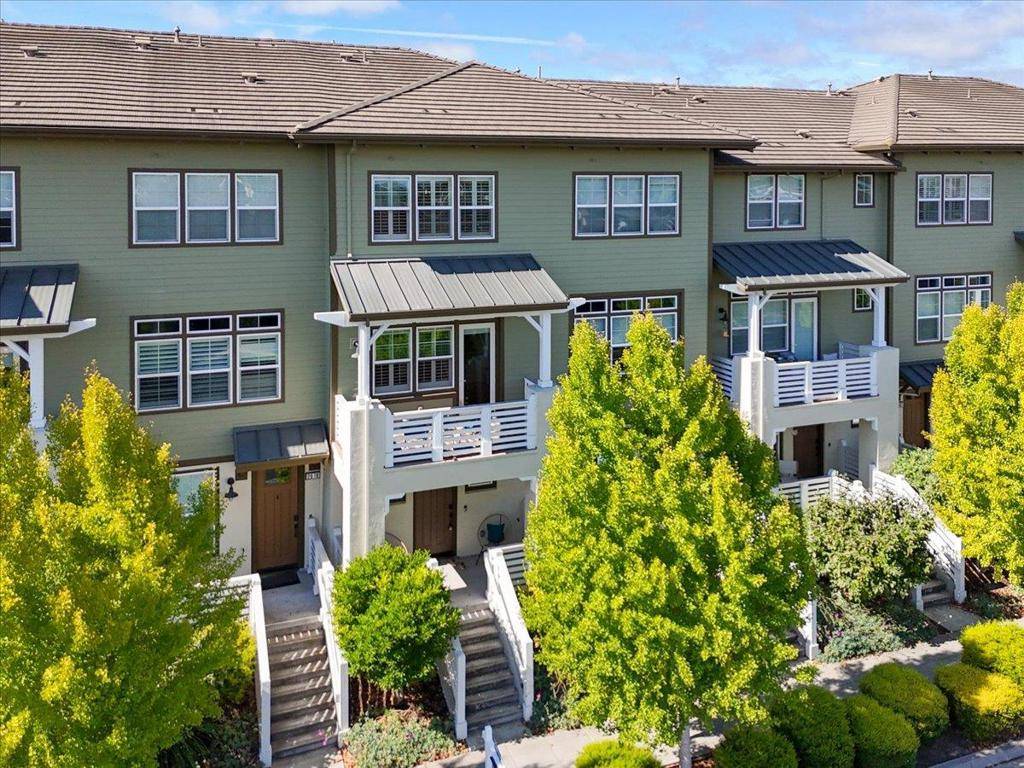 San Mateo, CA 94403,2876 Saratoga DR