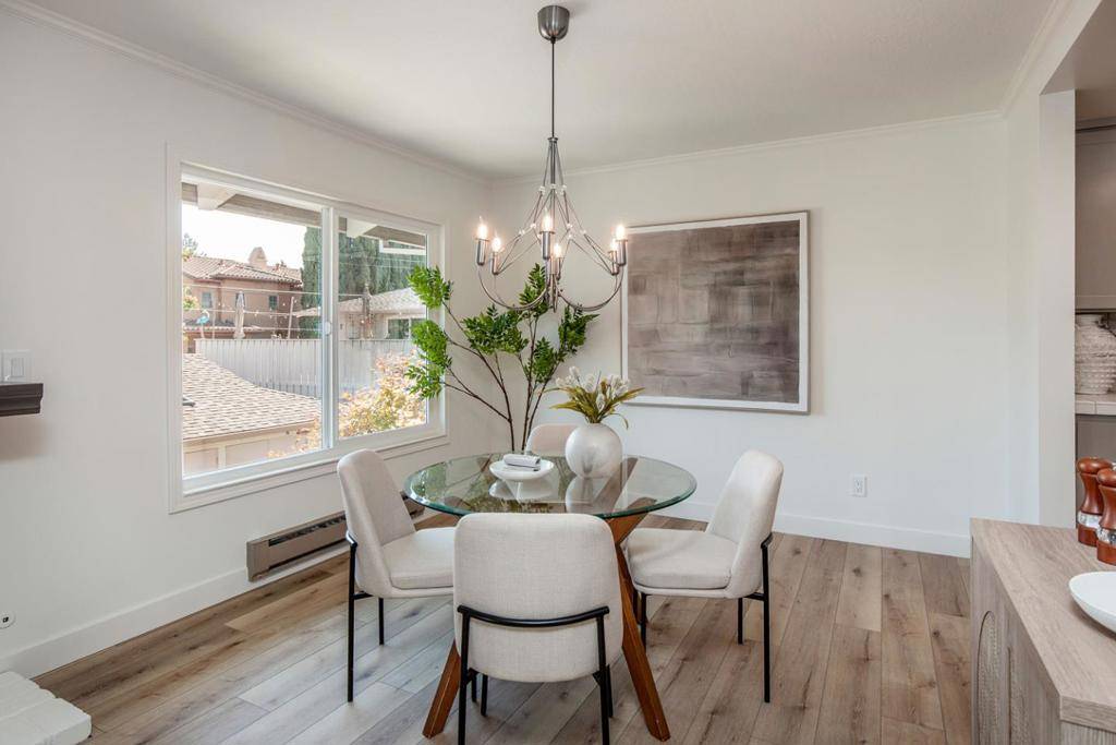 Los Altos, CA 94022,477 Lassen ST #9