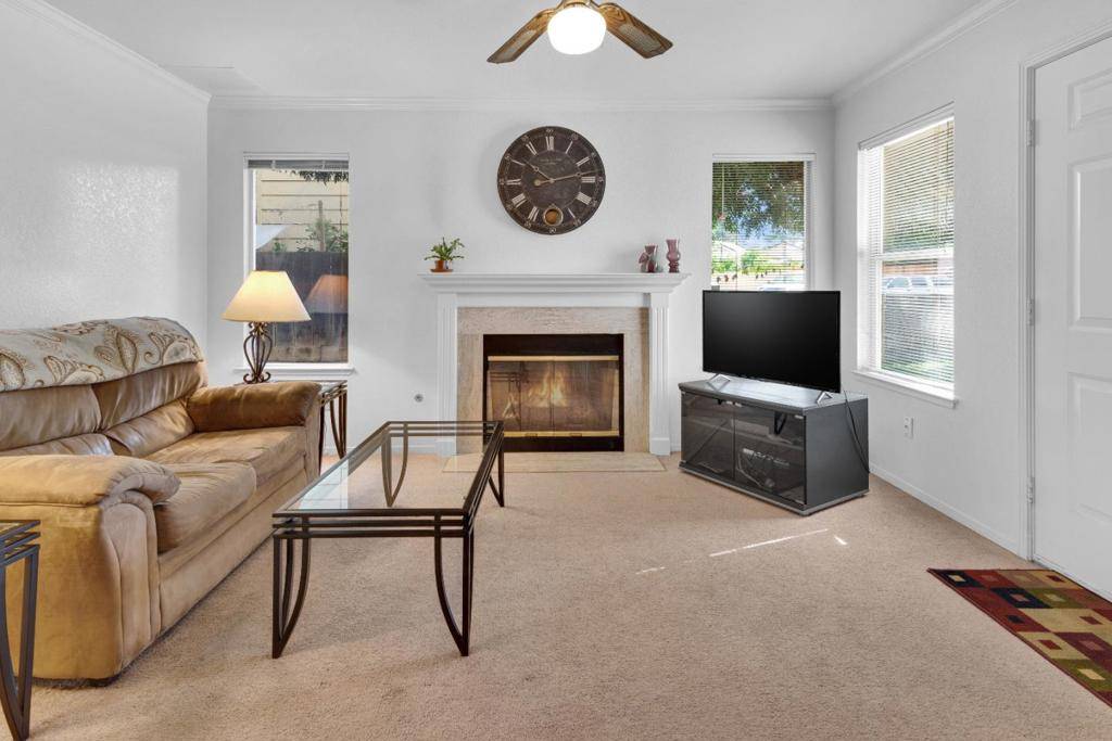 King City, CA 93930,310 Mustang CT #D