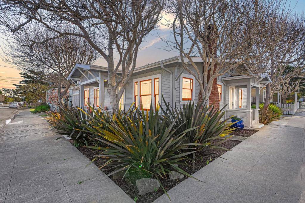 Pacific Grove, CA 93950,791 Spruce AVE