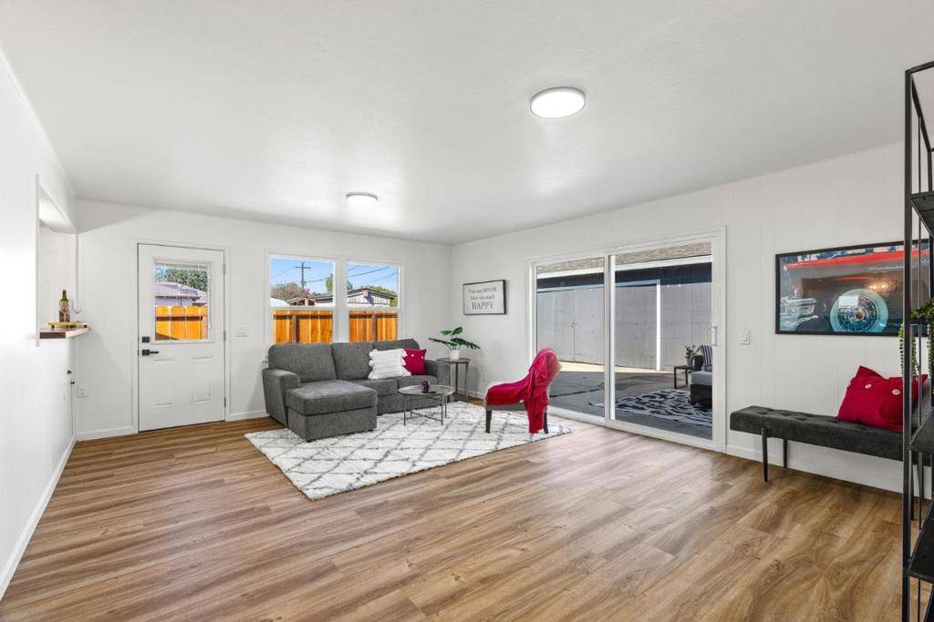 Salinas, CA 93906,1226 Monroe ST