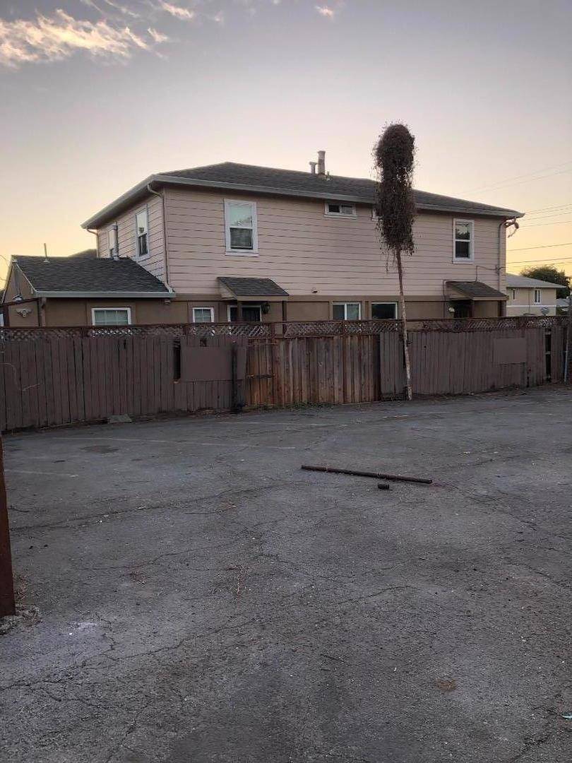 Oakland, CA 94608,5325 San Pablo AVE