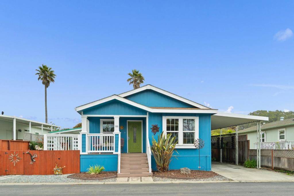 Santa Cruz, CA 95060,2395 Delaware AVE