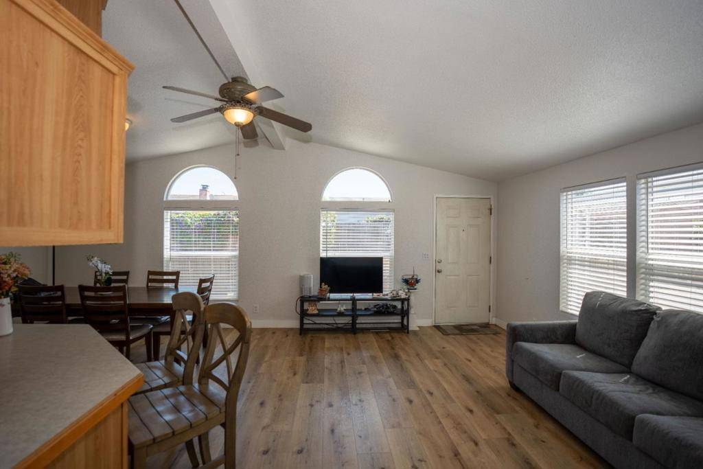 Salinas, CA 93906,20 Russell RD