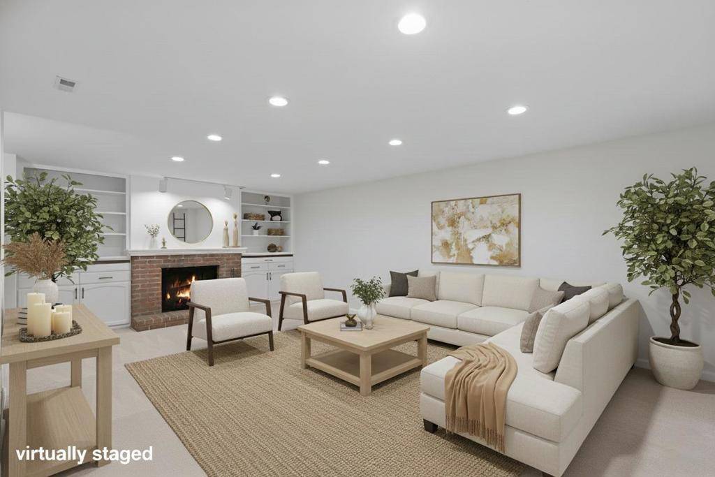 Mountain View, CA 94043,2000 Rock ST #7