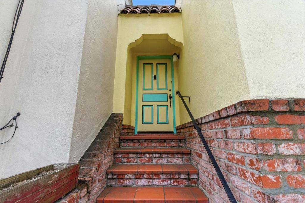 San Francisco, CA 94112,115 Ottawa AVE
