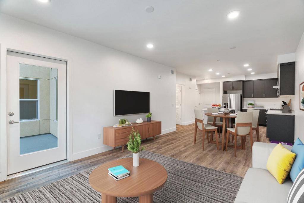 San Jose, CA 95125,1853 Almaden RD #527