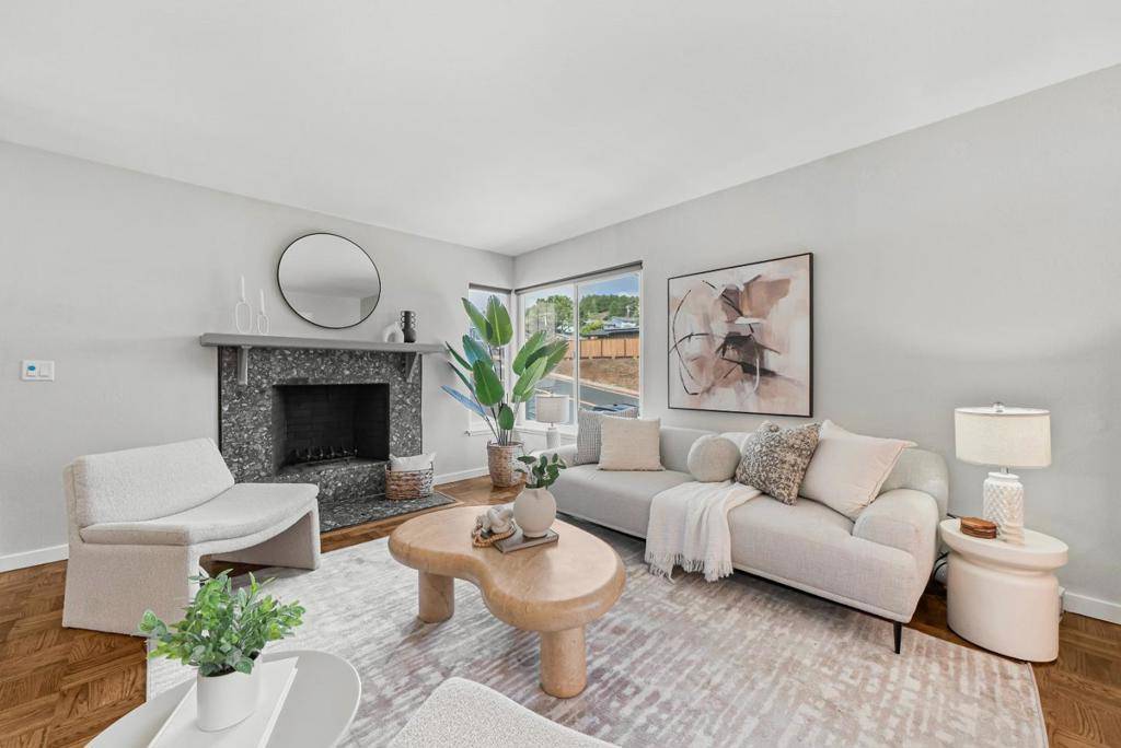 Pacifica, CA 94044,1557 Terra Nova BLVD